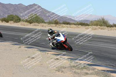 media/Dec-04-2025-Racers Edge (Thu) [[5ebc9f124d]]/3-B Group/7-Session 4 (Turn 10 Inside)/